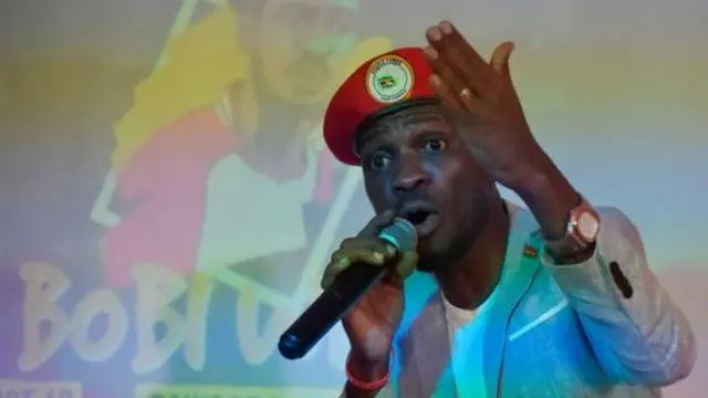 Bobi Wine aboneka nk'uko abangamiye ubutegetsi bwa Yoweri Museveni