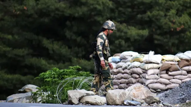 Soldado indio en la zona fronteriza en junio de 2020.