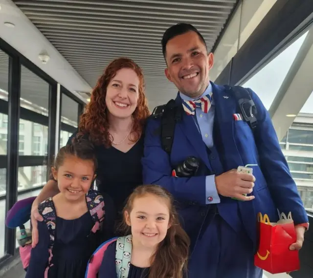 Džimi Lipert Tajden sa ženom i ćerkama