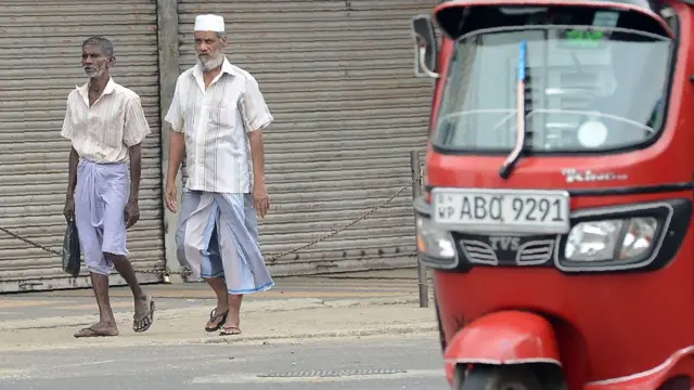 இலங்கை உள்ளூராட்சி சபைகள்: கொள்கை உடன்பாடு இல்லாதவர்கள் அமைக்கும் கூட்டு