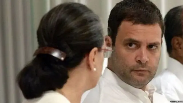 सोनिया गांधी के साथ राहुल गांधी