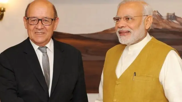 लडाकू रफ़ाल विमान के लिए करीब 59000 करोड रुपये के सौदे पर हस्ताक्षर