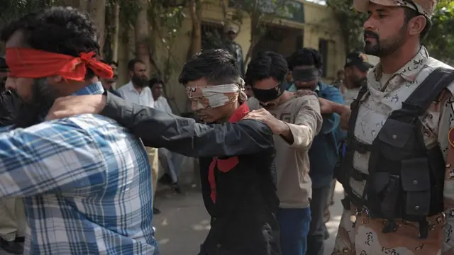 د پاکستان پر ضد له شعارونو وروسته د دغه هېواد پوځ لخوا د ایم کیو ایم یو شمېر سیاسي غړي او مشران ونیول شول