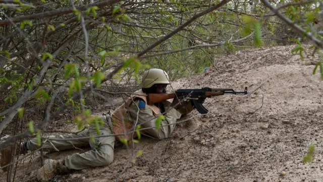 Un soldat burkinabè lors d'une formation