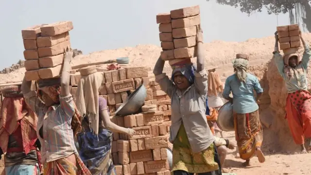 ህንዳውያን ደቂ-ኣንስትዮ ኣብ ስራሕ