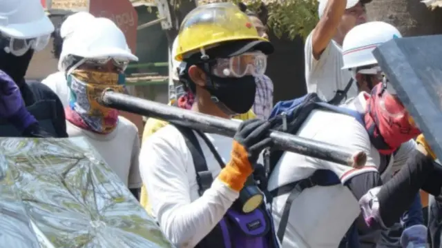 သပိတ်စစ်ကြောင်းမှာတွေ့ရတဲ့ ကိုလျှံဖြိုးအောင်