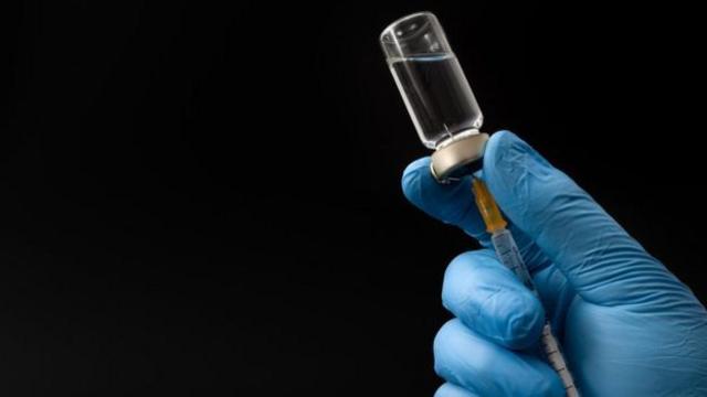 英国牛津大学研制的一款新冠病毒疫苗已进入人体临床试验。