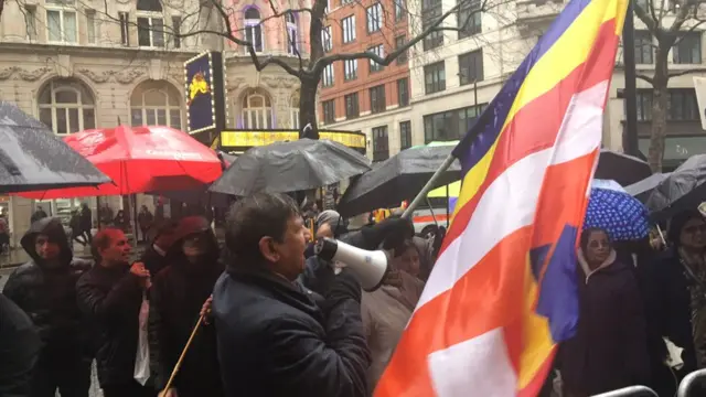 லண்டன் வீதிகளில் ஒலித்த மோதிக்கு எதிரான கோஷம்