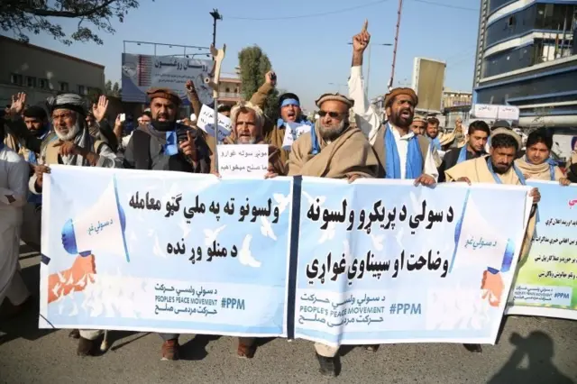 Afganistan'da barış talebiyle düzenlenen bir gösteri