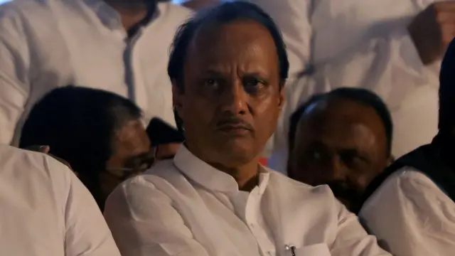 अजित पवार