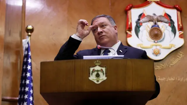 صحف ترى أن لدى أمريكا خططا تسعى إلى موافقة عرب عليها