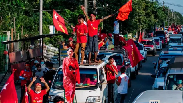 ပြည်သူရှိသရွေ့ ပါတီရှိမယ်လို့ ဒေါ်အောင်ဆန်းစုကြည်က သတင်းစကားပါး