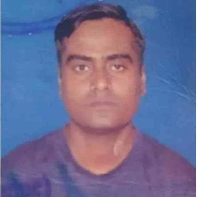 شاہد عرف کلیم کی بیوی عالیہ شاہد نے بی بی سی کو بتایا کہ ان کے شوہر گھر میں ہی موبائل ریپئرنگ کا کام کرتے تھے۔