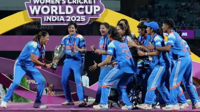 மகளிர் உலகக்கோப்பை, இந்தியா சாம்பியன், இந்தியா - தென் ஆப்ரிக்கா