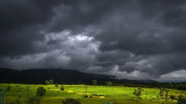 ગુજરાત હવામાન આગાહી, ભારતમાં ચોમાસું બેઠું, ગુજરાતમાં ક્યારથી ચોમાસું શરૂ થશે, વરસાદ, દીપક ચુડાસમા, બીબીસી વૅધર, બીબીસી હવામાન, ચોમાસું બીબીસી ગુજરાતી, બીબીસી ન્યૂઝ ગુજરાતી