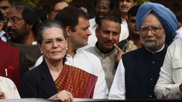 मनमोहन सिंह और सोनिया गांधी