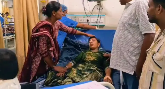 બીબીસી ગુજરાતી, ગુજરાત, બીબીસી, અમદાવાદ, દાહોદ, દાહોદ ફૂડ પૉઇઝનિંગ, 