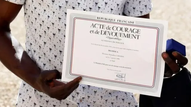 फ्रान्स, पॅरिस, माली