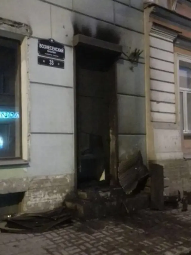 подожженная дверь в петербурге