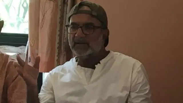 ஜாதவ்பூர் மக்களவைத் தொகுதி வேட்பாளர் விகாஸ் ரஞ்சன் பட்டாசாரியா