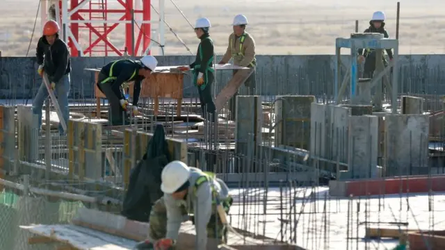 (캡션) 울란바토르의 북한 노동자. 블라디보스토크에도 북한 노동자가 상당수 있다