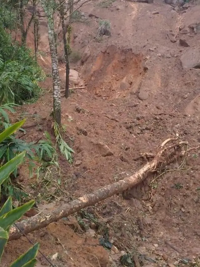 இடுக்கி மண் சரிவு.