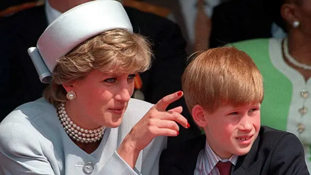 "අපි අම්ම ගැන නොසිතපු එක දවසක් නැහැ"