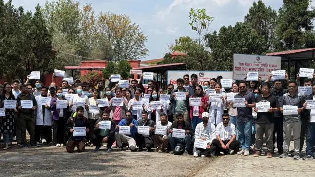 आवासीय चिकित्सकहरूको प्रदर्शन