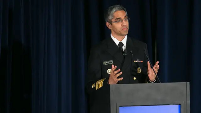 விவேக் மூர்த்தி