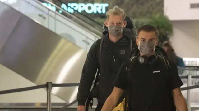 “ඉදිරියේදීත් දීර්ඝ කාලයක් යනතුරු අපට ලෝකයට දේශසීමා විවෘත කරන්න ලැබෙන්නේ නැහැ"