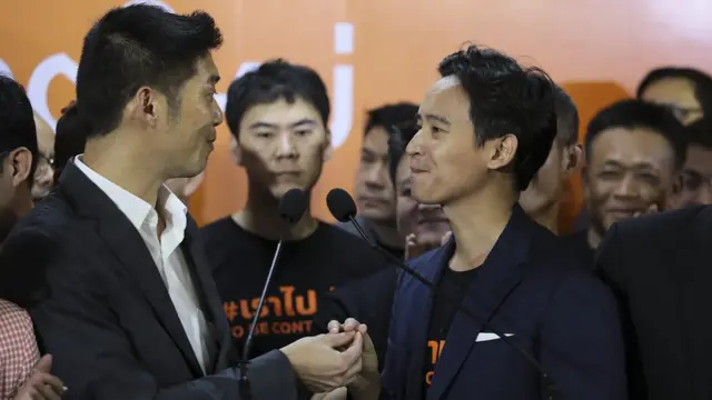 ธนาธร พิธา