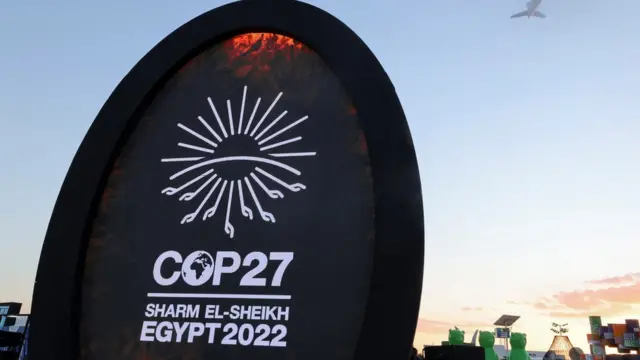 Placa da COP27casino dando bônusSharm El Sheik, no Egito