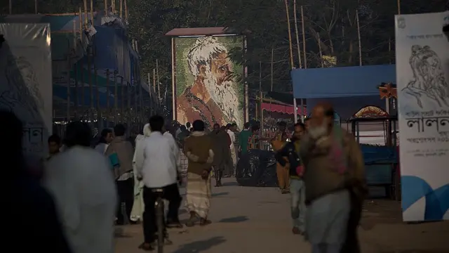 কুষ্টিয়ায় লালন উৎসব হয় প্রতিবছর। (ছবি ২০১৪-র বাউল উৎসব)