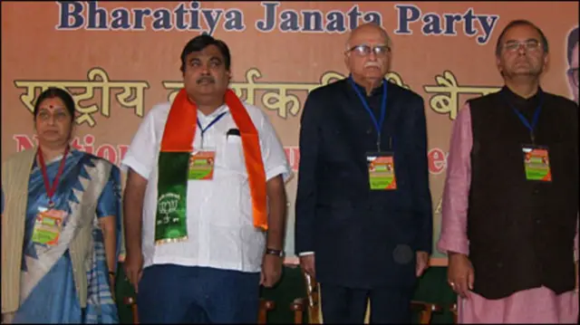 सुषमा स्वराज, आडवाणी, गडकरी