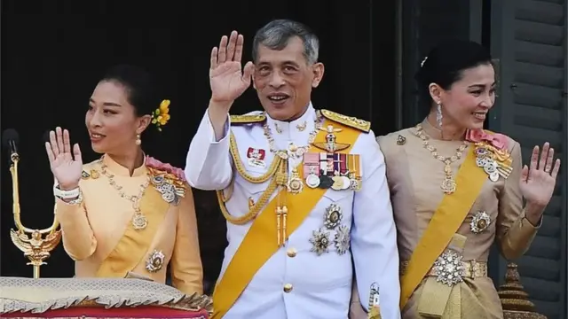 Vajiralongkorn, Suthida y Bajrakitiyabha Mahidol