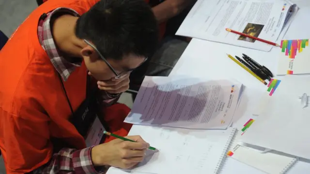 Россия. Екатеринбург. 26 июня. Участники чемпионата мира по спортивному программированию ACM ICPC (International Collegiate Programming Contest).