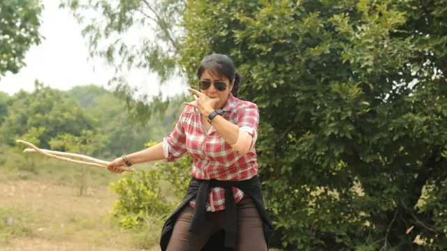 மகளிர் மட்டும்