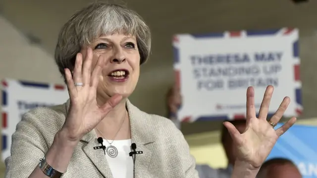 Thereza May annonce l'expulsion de 23 diplomates russes.