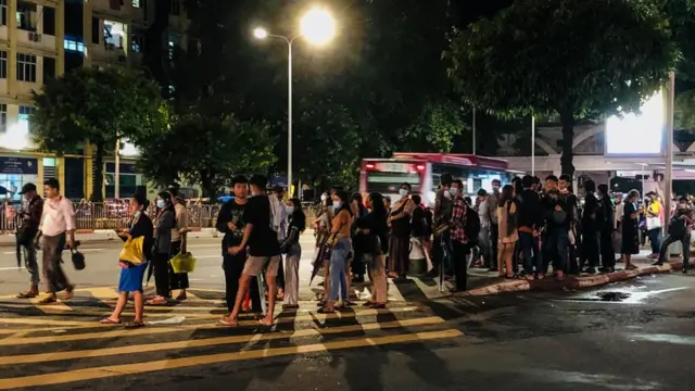 CNG ပြတ်တောက်၊ လိုင်းကားခက်ခဲ