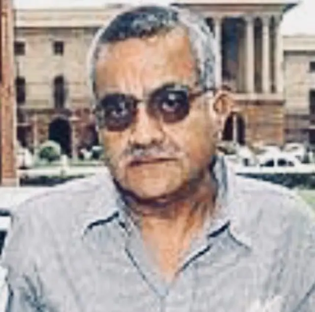 तत्कालीन रक्षा राज्यमंंत्री अरुण सिंह