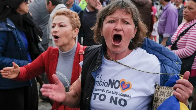 Seguidores del NO en el plebiscito de Colombia