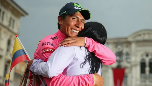 Nairo Quintana con su madre