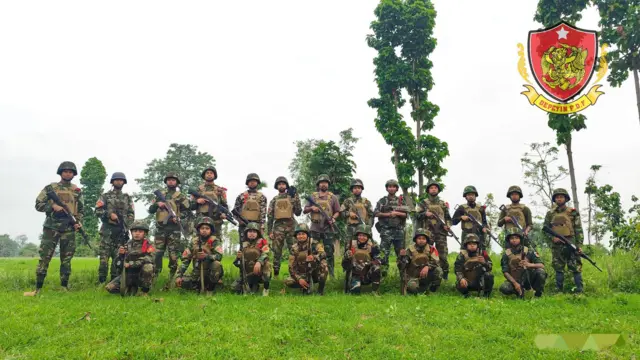 ဒီပဲယင်းမြို့ကို တော်လှန်ရေးအင်အားစုတွေသိမ်းပိုက် 