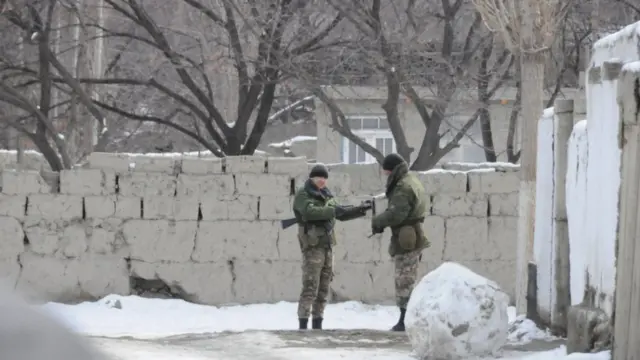 Көк-Таш айлына кирген Дахма деген жерде кыргыздар менен тажиктер көптөн бери катарлаш жашап келатат.