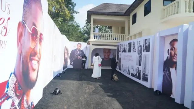 Foto ndị nọ n'ụlọ nna Alexx Ekubo
