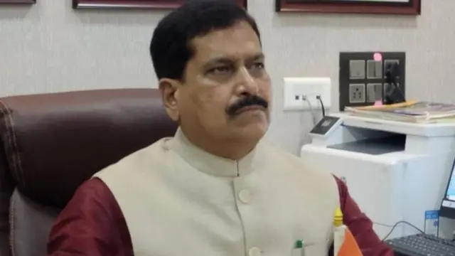 சுரேஷ் அங்காடி