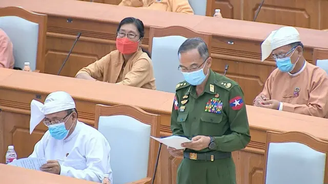 လွှတ်တော်က ကျပ်သန်း ၁ သောင်းကျော် ဖြတ်