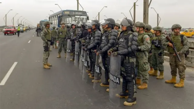 Militares en Guayaquil