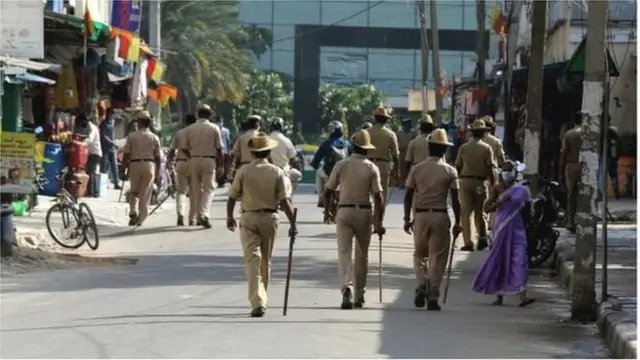 लॉकडाऊन