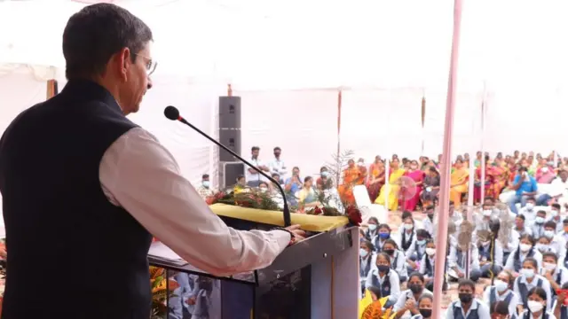 ஆளுநர் ரவி